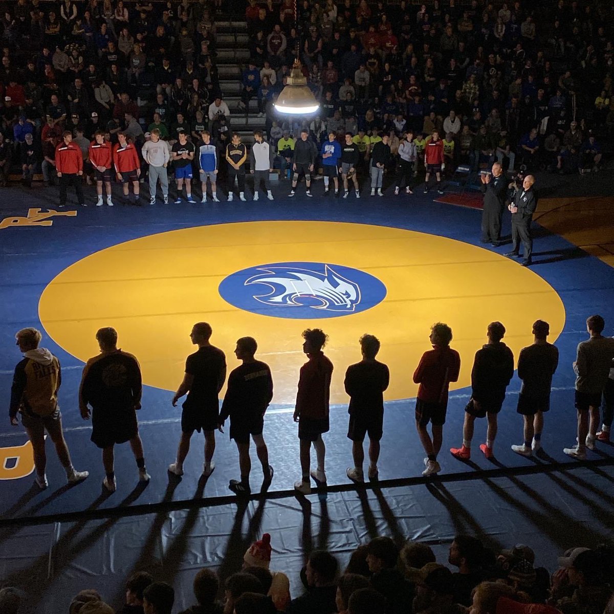tanner71333150's tweet photo. northern badger finalists #champ #wisconsinwrestling #northernbadger https://t.co/1HVf0sjneN