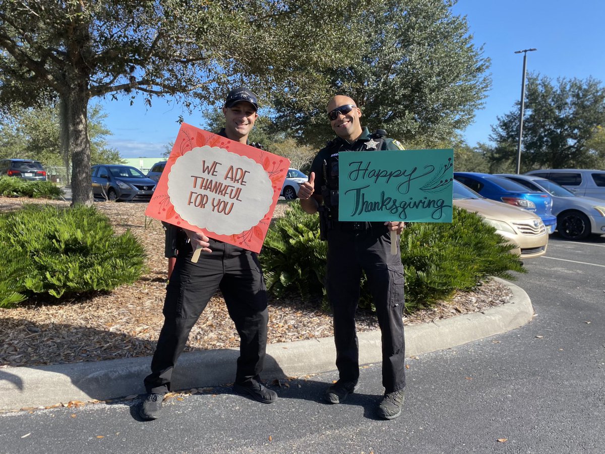 2021 allowed me to see goodness in my community. <a href="/AboveChange/">AboveAndBeyondForChange</a> tirelessly worked for our kids. Organizations like <a href="/UCFTeacherEd/">UCF School of Teacher Education</a>,<a href="/oclslibrary/">OCLS</a> <a href="/OrangeCoSheriff/">Orange County Sheriff's Office</a> ,<a href="/Publix/">Publix</a> and <a href="/BNBuzz/">Barnes & Noble</a> saw value in our projects and supported us. Looking forward to the work we can do together in 2022!