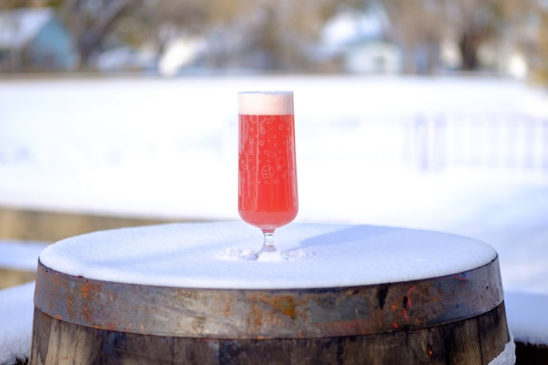 We're getting ready for the snow and keeping the taproom warm and cozy. We're open today until 7pm, and we're open tomorrow from 11am to 9pm so you can kick off your New Year with us! ⁠Cheers to 2022!⁠