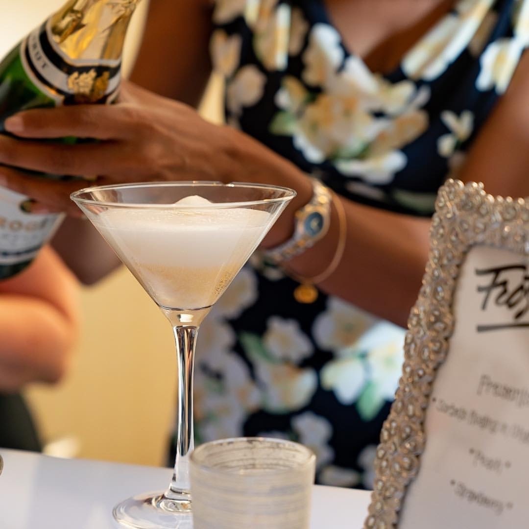 Cheers to 2022! 🥂🍾

 📷: <a href="/hugojuarezphoto/">Hugo Juarez Photo</a>

#Frost #NitrogenIceCream⁠ #Frost321 #Happy2022 #HappyNewYear #NewYear #2022