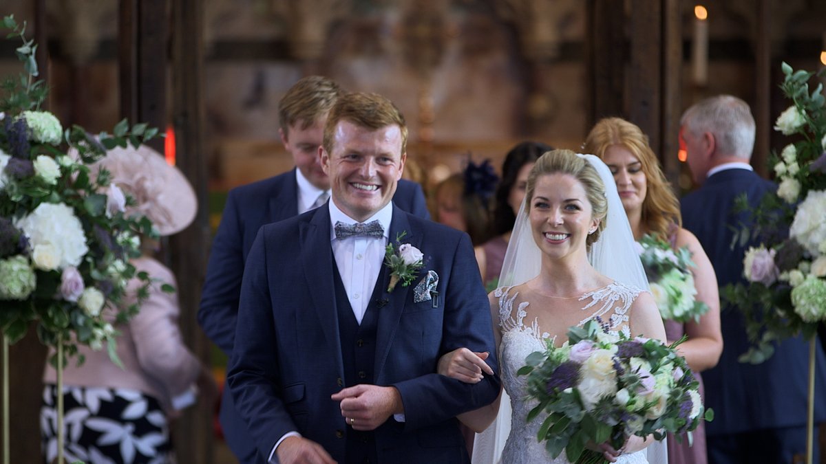ClickPlayWed's tweet photo. Wishing you all a Happy New Year from the team here at Clickplay Wedding Videography 🥳

Congratulations to all the lovely couples that tied the knot in 2021 !🥂

We look forward to capturing plenty more magic moments in 2022. 🎥 https://t.co/4yiR8zkWHa