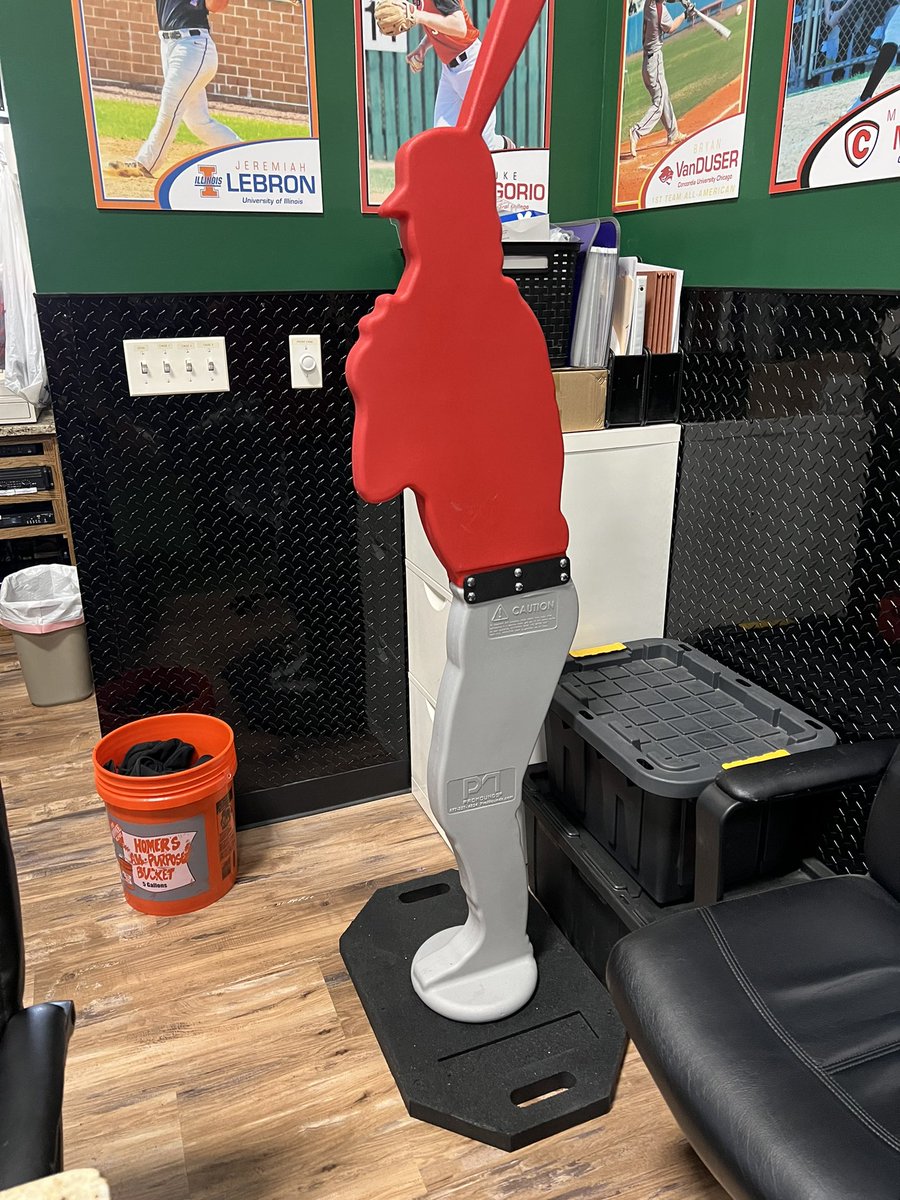 TaddGibby24's tweet image. We have a new ESP employee on the payroll for 2022 thanks 2 @coachdudzienski recommendation - it might be a dangerous job, but he is up for the task to help our young pitchers. #ESPTrained #ThrowStrikes #DontHitPeople @lisadeli5