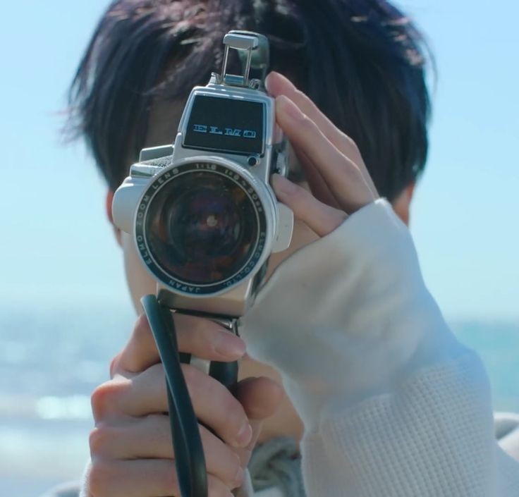 doyounngkim's tweet photo. ㅤ
“.... 𝐻𝑎𝑣𝑒 𝐼 𝑒𝑣𝑒𝑟 𝑡𝑜𝑙𝑑 𝑦𝑜𝑢? 𝑇ℎ𝑎𝑡 𝑦𝑜𝑢𝑟 𝑠𝑚𝑖𝑙𝑒 𝑖𝑠 𝑎𝑠 𝑙𝑜𝑣𝑒𝑙𝑦 𝑎𝑠 𝑡ℎ𝑒 𝑑𝑒𝑝𝑡ℎ𝑠 𝑜𝑓 𝑎𝑧𝑢𝑟𝑒 𝑏𝑙𝑢𝑒 𝑜𝑐𝑒𝑎𝑛 𝑎𝑛𝑑 𝑡ℎ𝑒 ℎ𝑒𝑎𝑣𝑒𝑛𝑙𝑦 𝑠𝑘𝑦?”
ㅤ https://t.co/xZHGdmVb5U