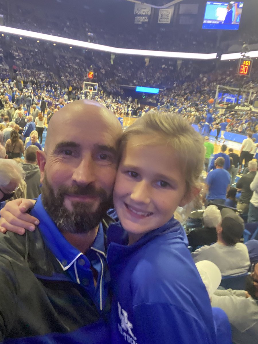 BryanHix's tweet photo. #WeAreUK https://t.co/96AsqCT79a