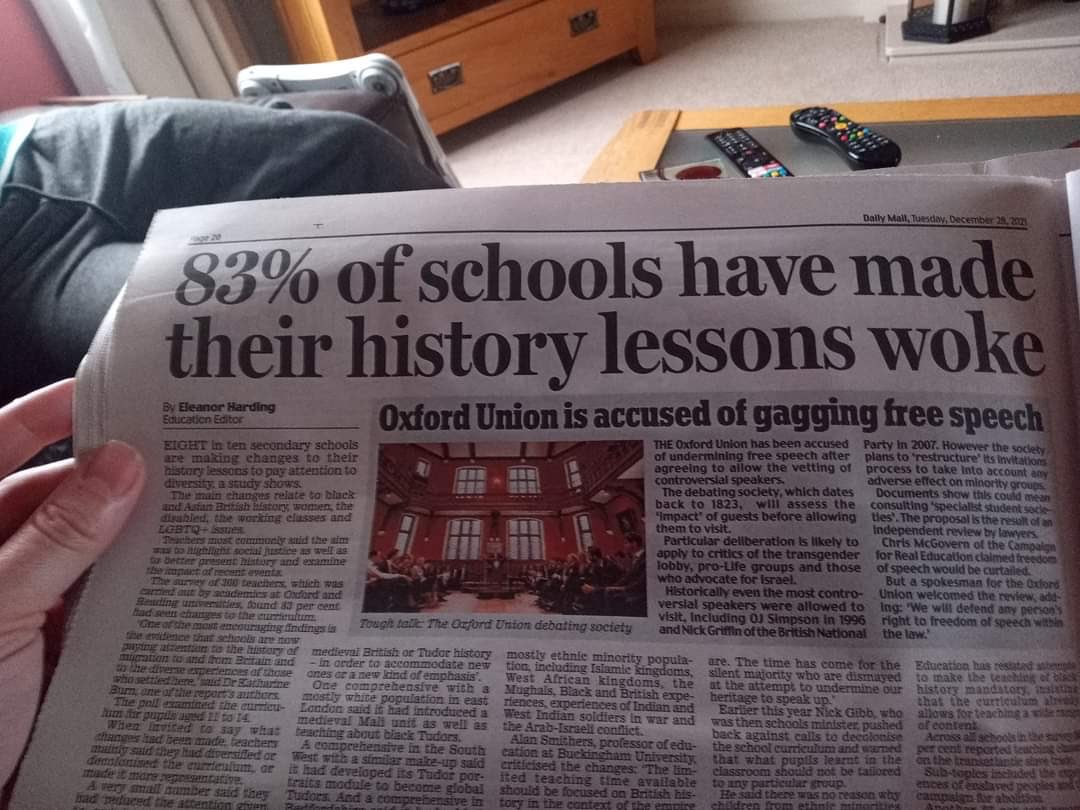 defschhist's tweet photo. This looks like the opening of a new front in the cultural wars. It is typical Daily Fail stupidity https://t.co/fJgteu9ZEN