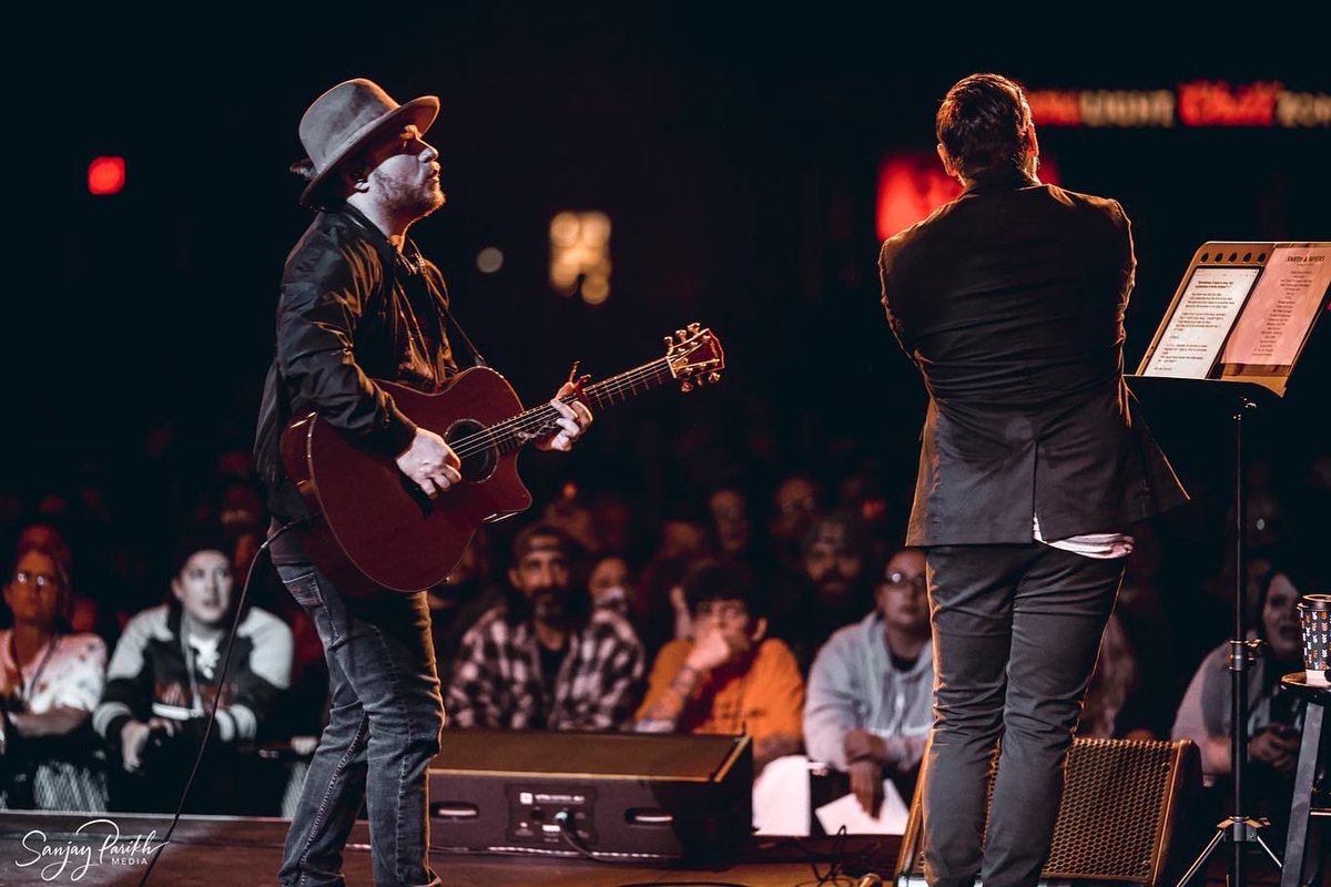 VERY excited to spend New Year’s Eve with you tonight, Orlando! Let’s get this party started!!! 🎉🍾🤘