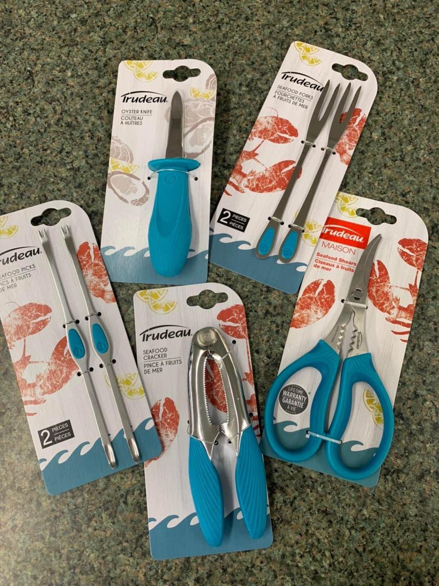 intlpantry's tweet photo. NEW YEAR’S FEAST 🎉🦞🦀🦐

The Seafood Utensils Collection from Trudeau are essential tools when eating oysters, lobsters, crabs, and other shellfish. Durable designs feature stainless steel prongs and an anti-slip grip for easily cracking shells and extricating meat. https://t.co/Ac9TCGuXMA