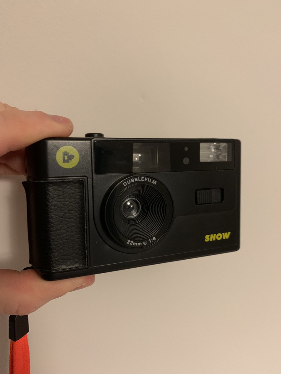 barradoherty's tweet photo. The camera.
The shots.

#35mm #porta400 https://t.co/auKlRaNj78