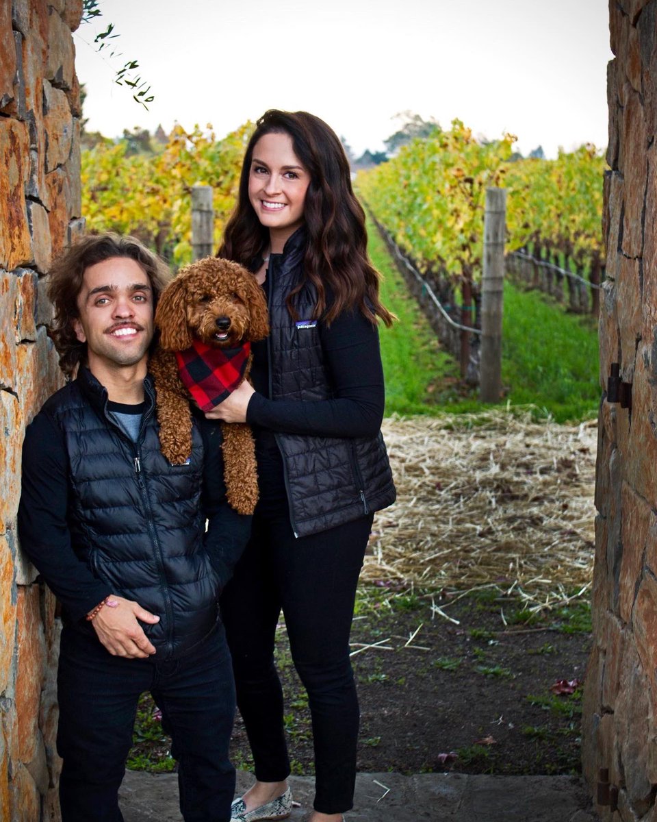 Rico_Abreu's tweet photo. Anything can happen at any moment. None of us knows what might happen, even in the next minute, yet we keep going. Because life is worth living. It’s not perfect, but perfect moments make it worth it. BRING ON 2022!! https://t.co/3GzPaIRJ1j