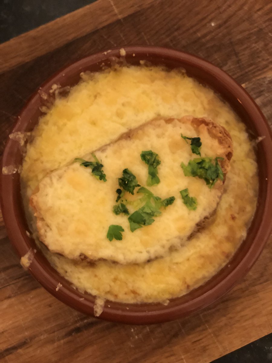 Just made French Onion Soup. I hope Daddy Gordon Ramsay is proud of me https://t.co/hCpNryGYja