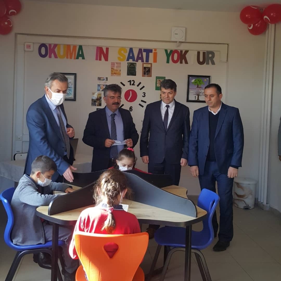 Samsun/Çarşamba/Ataköy  Şehit selim Akan Ilkokulu ve Ortaokulu
"Bir okul için her şeyi yaptığınızı düşünebilirsiniz. Eğer okulunuzun bir kütüphanesi yoksa, hiçbir şey yapmış sayılmazsınız."
#KütüphanesizOkulKalmadı