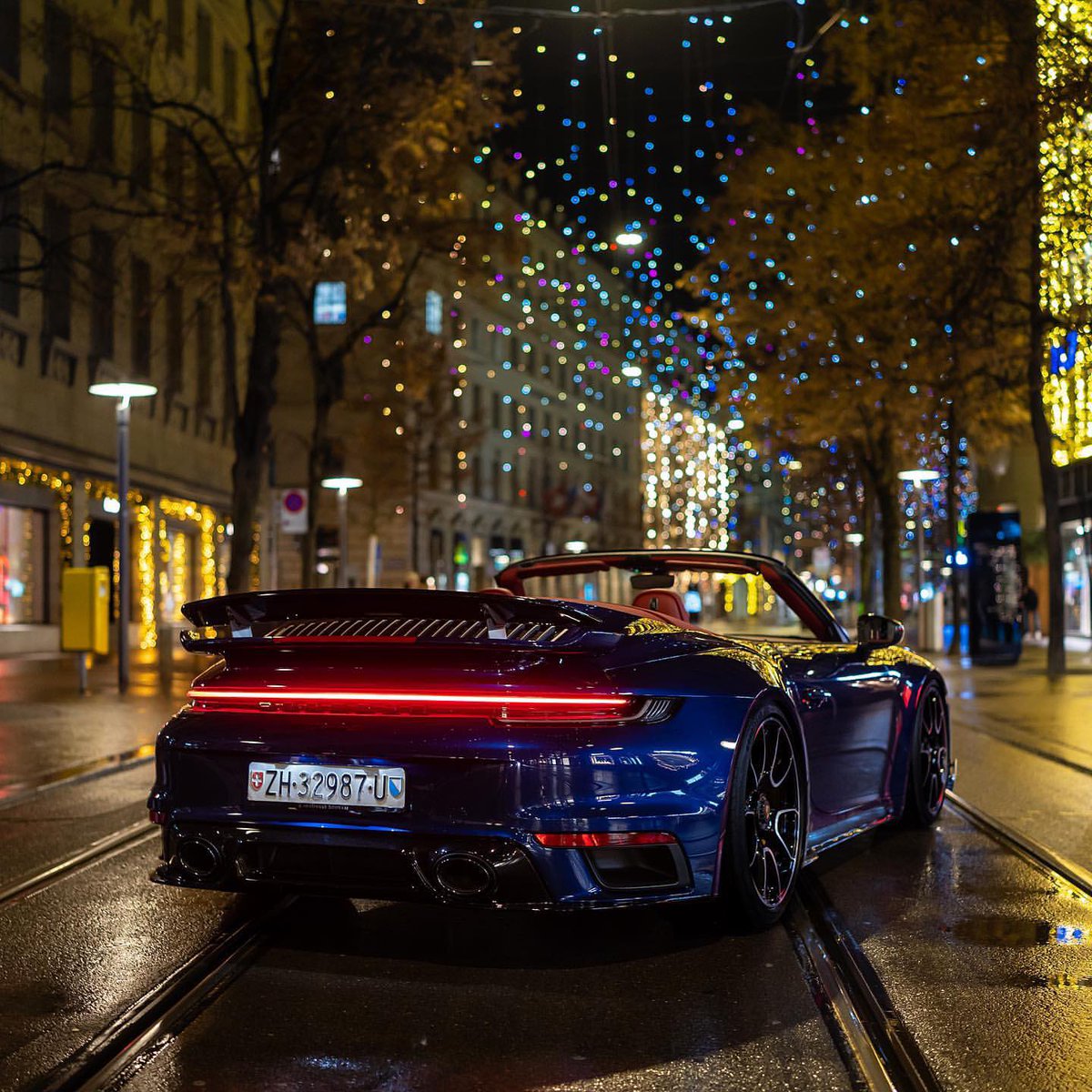 carpxrnpicx's tweet photo. 992 Turbo S https://t.co/dFYaQvfD0U
