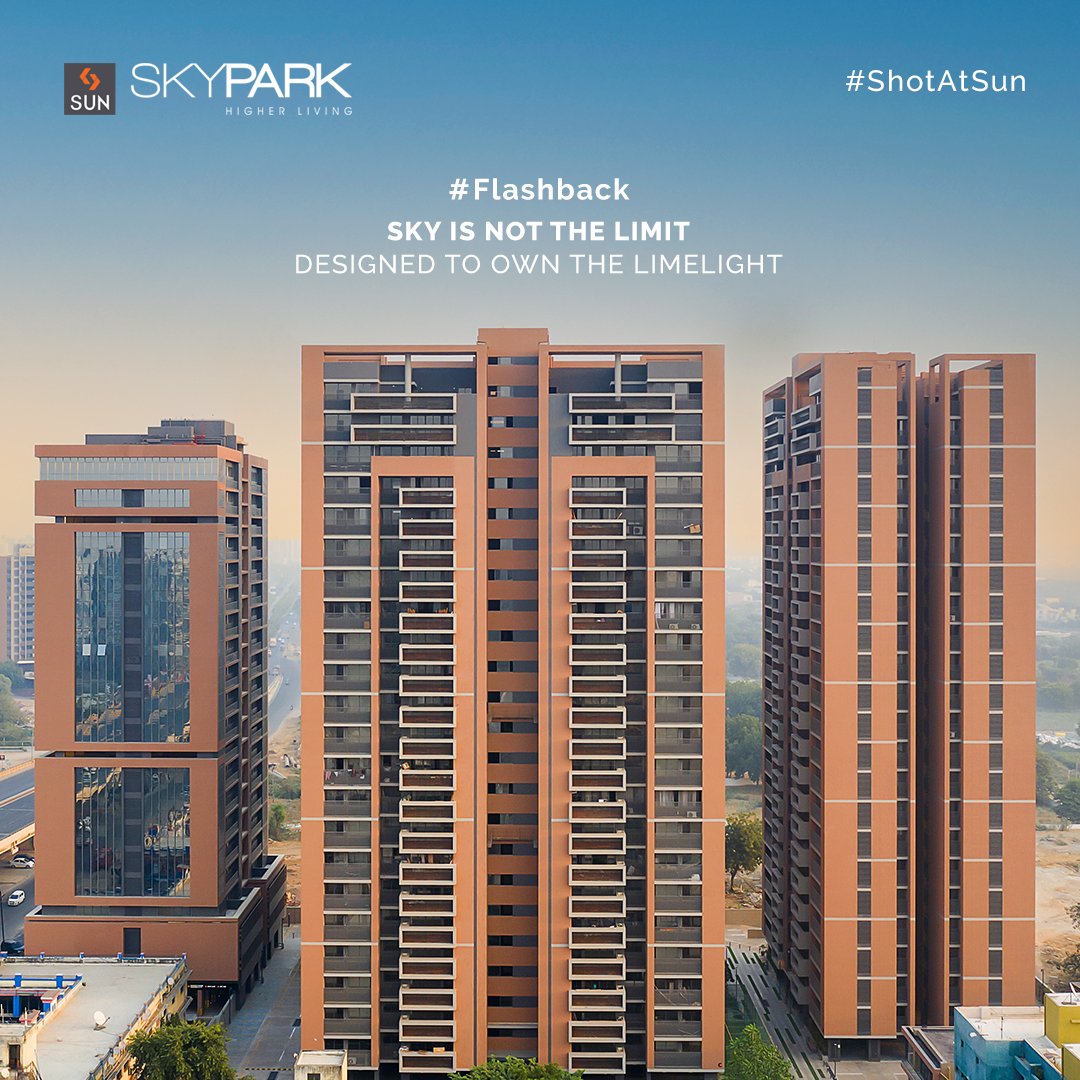 SunBuildersGrp's tweet photo. When it comes to luxury and lavishness; sky is not the limit!
The sky-high life awaits your grand & gracious presence, resolve to give your family the quality lifestyle they deserve.
#SunBuilders #SunBuildersGroup #SunSkyPark #SkyPark #Residential #Bopal #Ambli #ShotAtSun https://t.co/8zOj2oQSLc