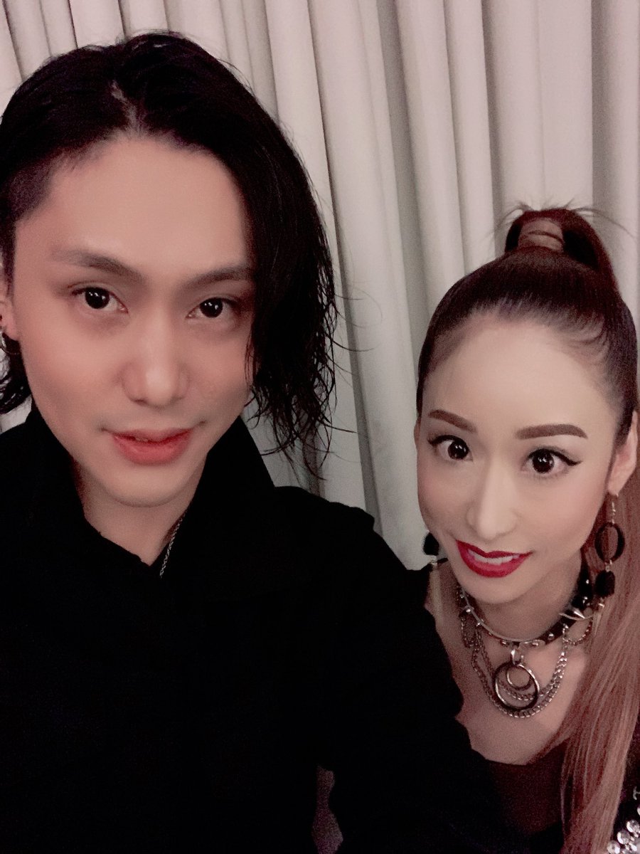 2021年
MAGIC OCEANラストショー！❤️‍🔥❤️‍🔥

今年も、沢山お世話になりました 𓂃 𓈒𓏸𑁍
有難うございました(ෆˊ͈ ꒳ ˋ͈ෆ)❤️✨
関わってくださった皆様に
心より感謝しております😌🌷

来年も、精進してまいりますので
どうぞ宜しくお願い致します😊💠