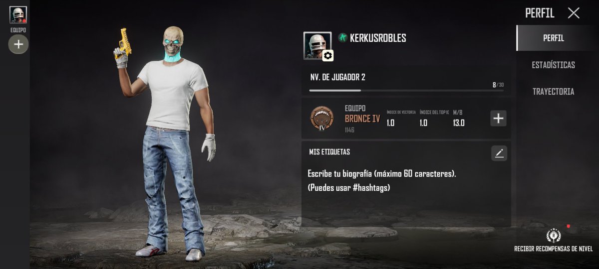 Jugando un rato quien quiera que mandé solicitud...