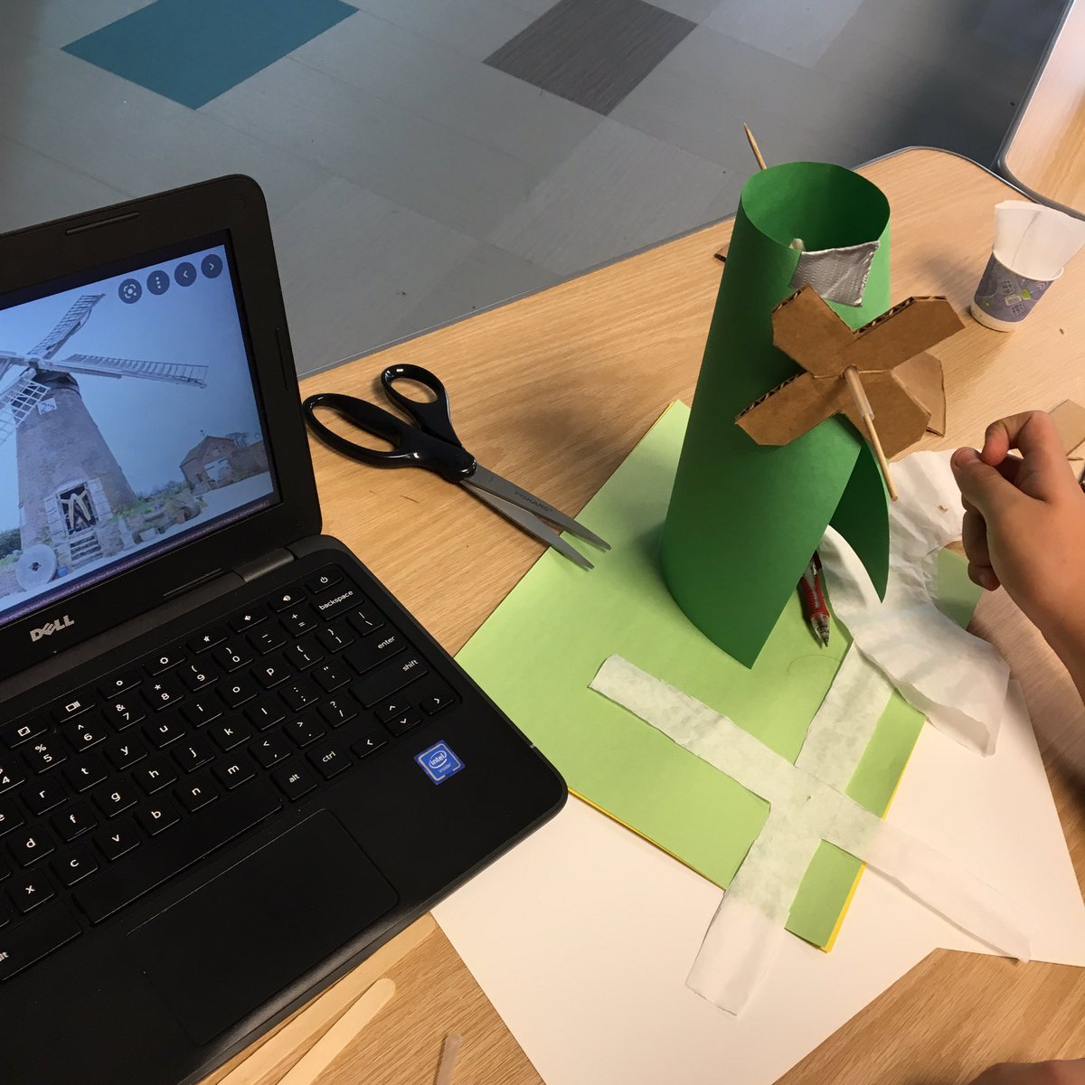 dailySTEM Chris Woods tweet media