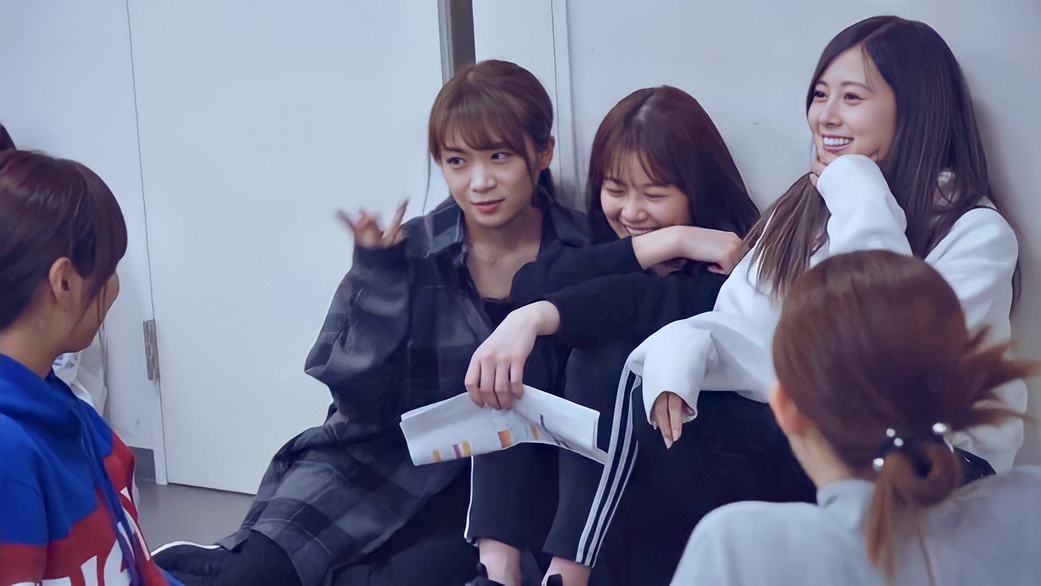 めもりー 乃木坂46 壁紙 いくちゃん 生田絵梨花 この紅白で卒業かあ おめでとうございます 寂しい T Co I5ce3txq1c Twitter