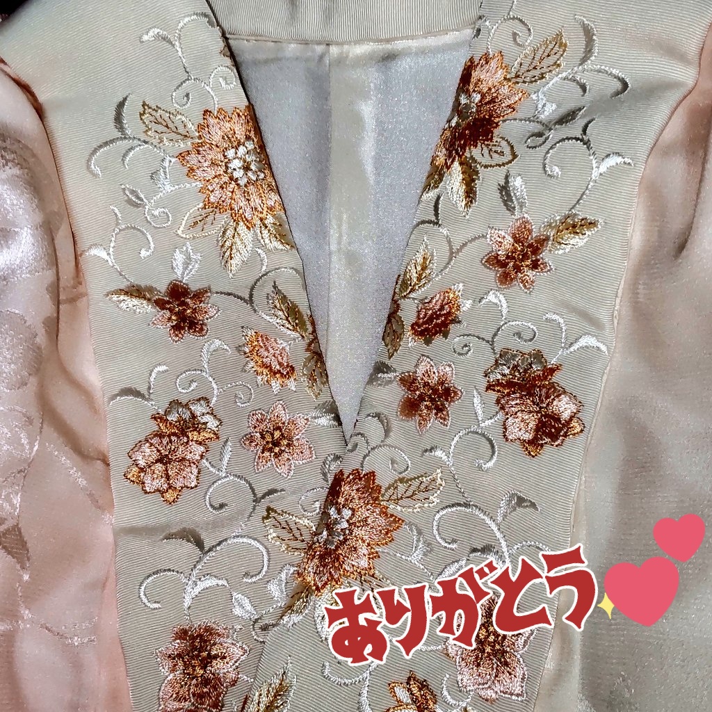 1010_nyan's tweet photo. かなりお久しぶりです( ⁎ᴗ_ᴗ⁎)
2月に転職して色々ありツイ出来ずにおりましたが。。

もうすぐ娘の成人式なので💕久しぶりにツイさせていただきまーす🥰

⬇は長襦袢に付ける半衿です。
娘は私と妹の為に母が買ってくれた振袖👘を着ます🎵

実は私は母が買ってくれた振袖👘を着ませんでした… https://t.co/KzOs3C50uD