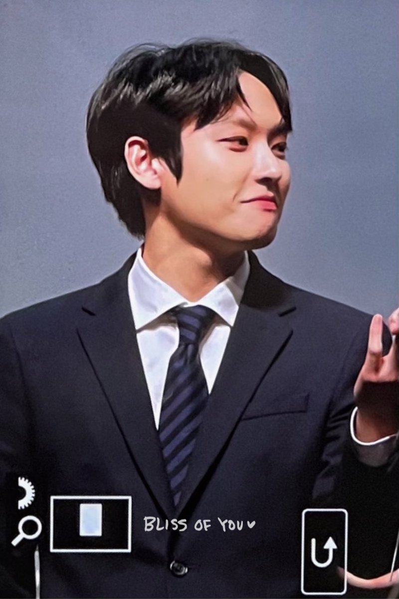 BlissofU_is's tweet photo. 211231 
#INSEONG #SF9 #인성 #김인성 @SF9official https://t.co/gmKdVOCmVr