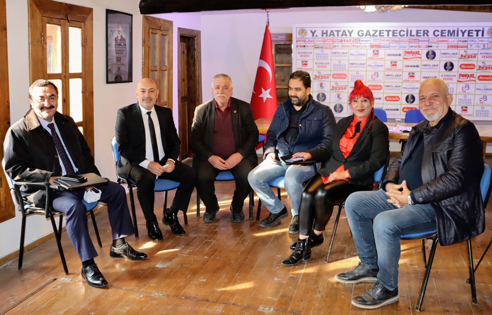 hataygc's tweet photo. ARIBAŞ'TAN HGC'YE İADE-İ ZİYARET

Haberin detayları https://t.co/63aCpYG7YH

@temizyurekmedya @hataygc https://t.co/EPCwrSEQmx