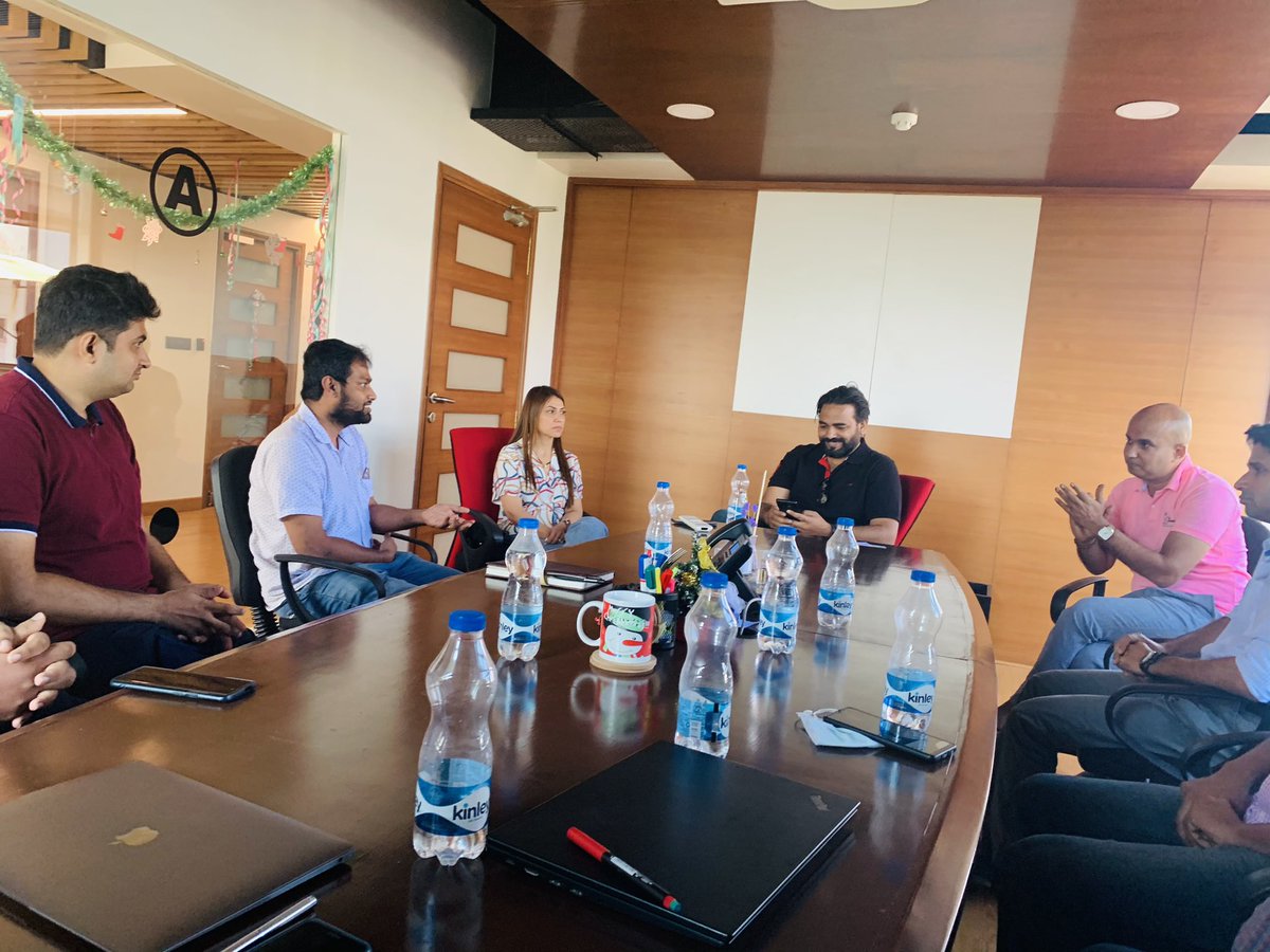aicgim's tweet photo. .@JeetKVijay,CEO,@MSH_MeitY interacted with Incubators #AtGoaForIndia.
Discussed how Government could set up 5k Incubators in India with vision to provide Incubation Support to #GrassrootsEntrepreneurs &amp;how we can #WorkTogether to #BuildABetterStartupEcosystem

#AtGoaFromIndia https://t.co/5a74Ixe6GW