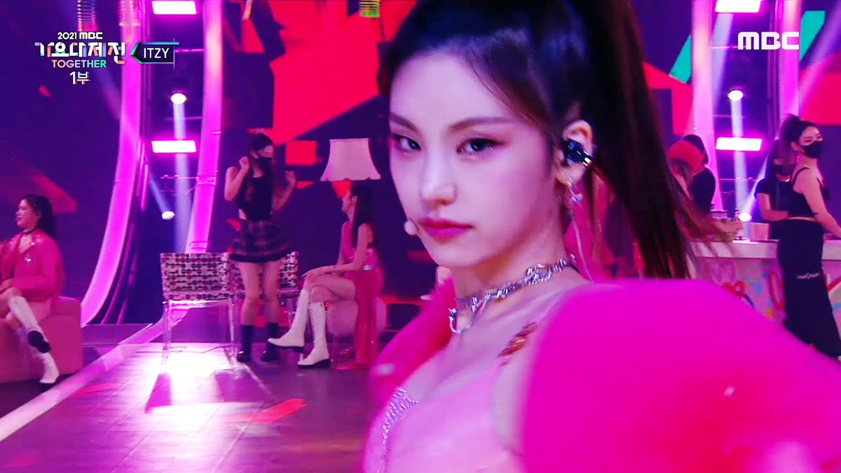 [MBCkpop YouTube Update] 211231

ITZY - 'LOCO'  | MBC Gayo Daejejeon

🔗 youtu.be/2nSVdE_22Jo

#ITZY #있지 <a href="/ITZYofficial/">ITZY</a>