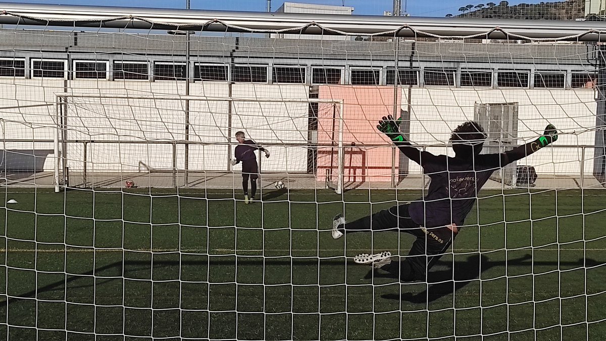 Un año más, y ya van 14... damos por finalizado nuestro campus, un éxito teniendo en cuenta la situación sanitaria en la que estamos.
Queremos agradecer a las familias a nuestr@s porter@s el esfuerzo para poder asistir.
Nos vemos en el 2022!!