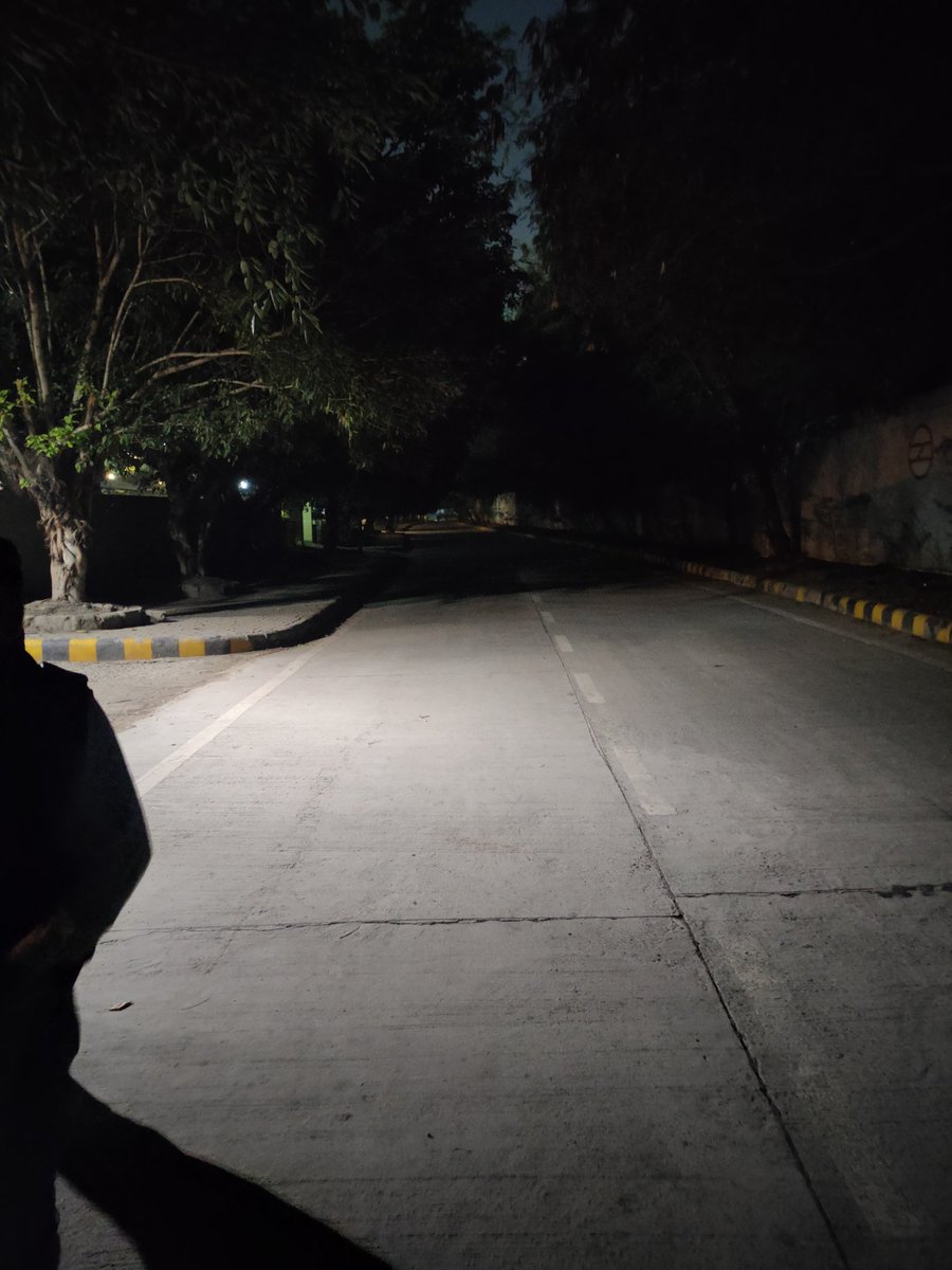<a href="/SPSBGR/">Surendra Pratap Singh</a> <a href="/OfficialDMRC/">Delhi Metro Rail Corporation</a> <a href="/HardeepSPuri/">Hardeep Singh Puri</a> They are not providing the lights also.