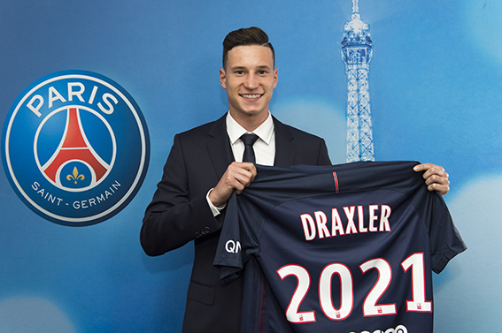michelkollar's tweet photo. 28 décembre 1997, Cyril #Pouget, premier joker hivernal du @PSG_inside ... Depuis 25 ans, 37 recrues au crible https://t.co/Piu7DXhFGR https://t.co/TUemeaEnsG