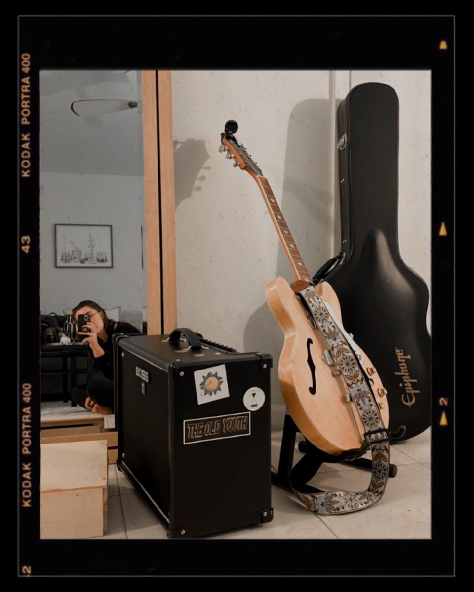 glassorangeband's tweet photo. STOLEN!!! 

an epiphone casino, natural wood in its hard case

a boss katana 50 watt 

keep a look out for any of these popping up in the Miami area. please boost this as much as you can. hoping to find them again 🙁 

#stolengear #stolengearmiami #miami #miamiflorida #epiphone https://t.co/8AvdqRLsWi