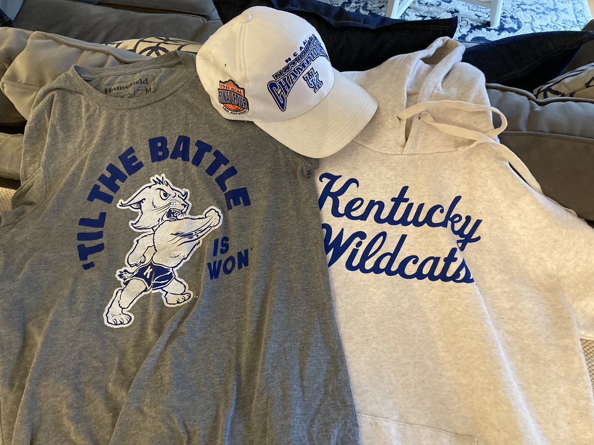 It’s a <a href="/HomefieldApparl/">Homefield</a> kind of day! Heading to Lexington to watch Tubby go up into the rafters!