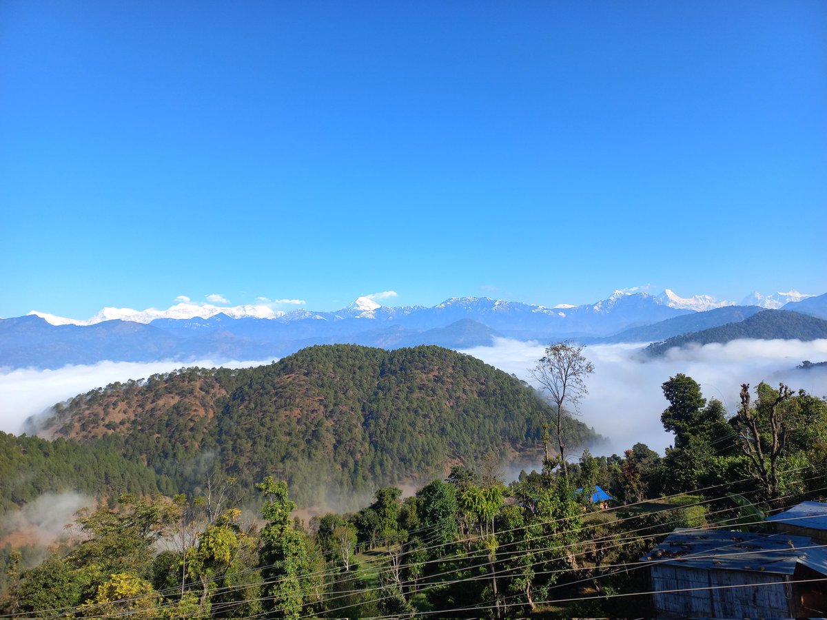 aspenrage's tweet photo. #Dhaulagiri #Nilgiri #Annapurna #Machhapuchre in a single frame. 😍 #Gulmi https://t.co/GpEdgON8ef