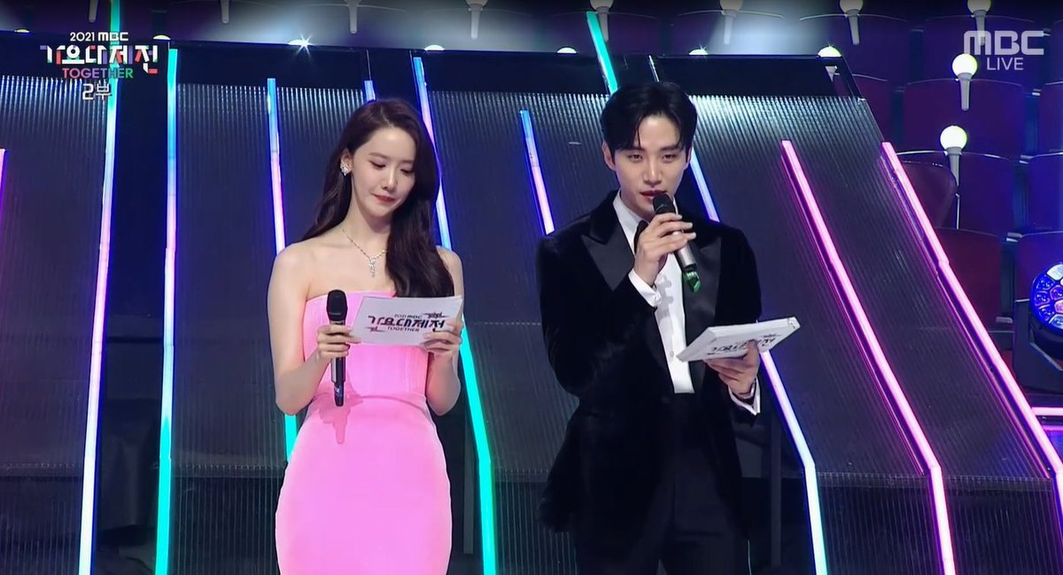 About_YoonaID's tweet photo. 211231 Yoona MBC gayo https://t.co/38SPHenIOn