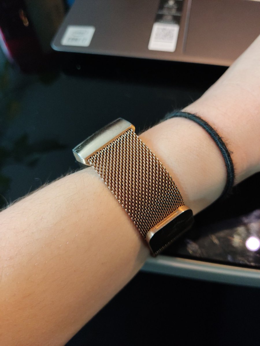 Amelie28 tweet media