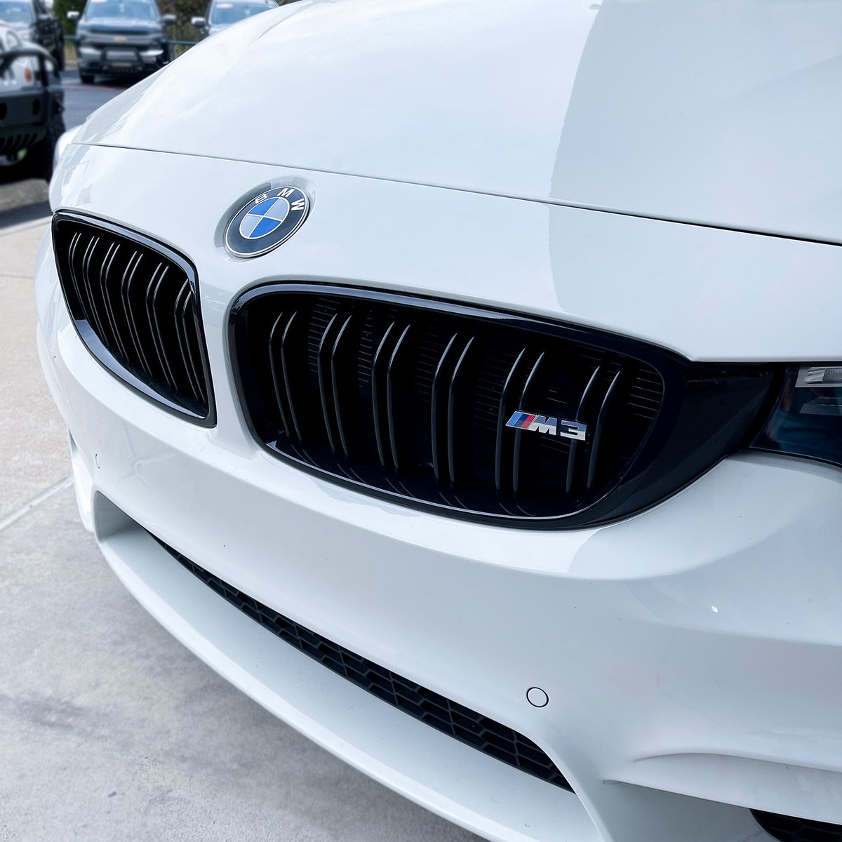 Speed into the New Year in a new-to-you vehicle. We'll be closed tomorrow, New Years Day, so stop in today for one last test drive of 2021. applesi.com