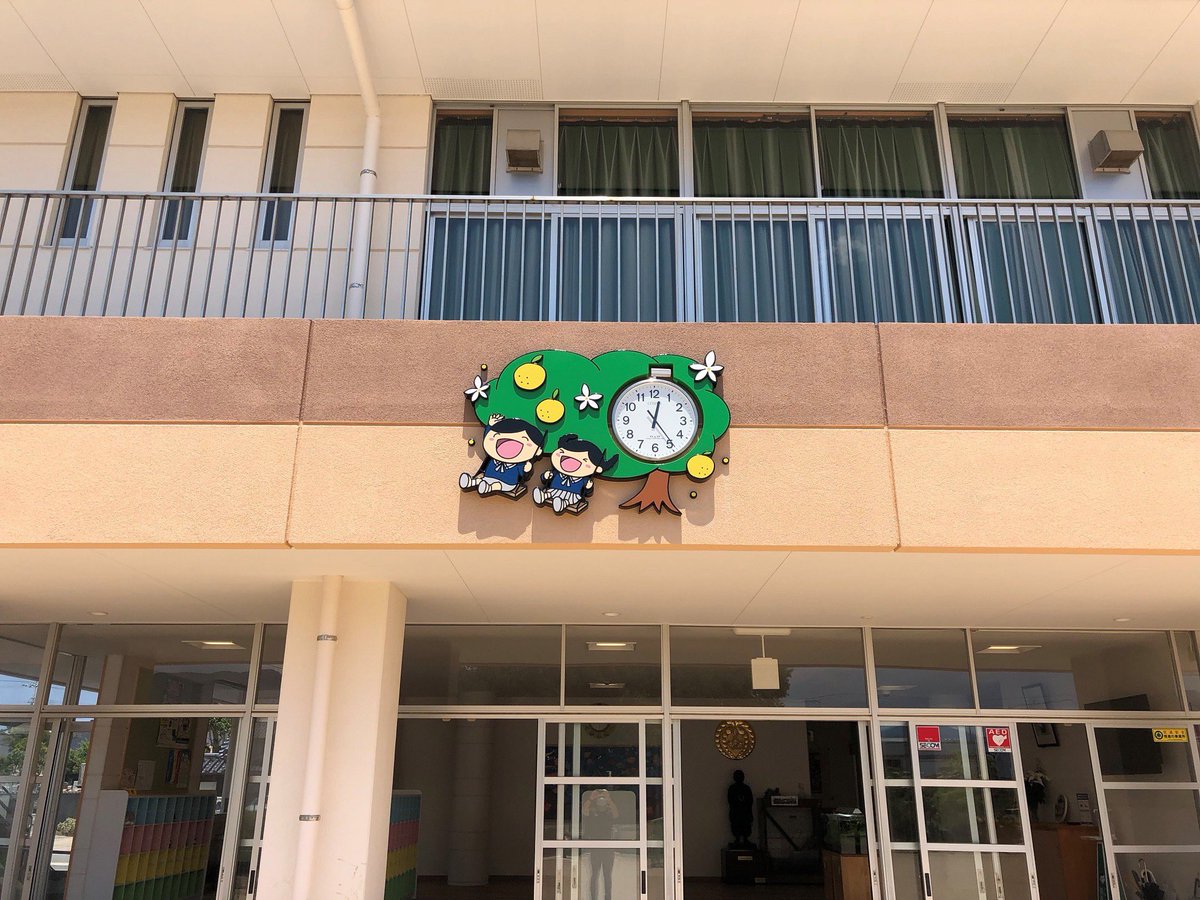 #2021年の絵を振り返る 
形にして頂いたものを選びました!
誰の役に立ったり楽しんでもらえるイラストを来年も!健康第一で!たのしみながら!描いていければと思います💪☺️✨
今年もお世話になりました。良いお年をお迎えください〜!!!🎍 