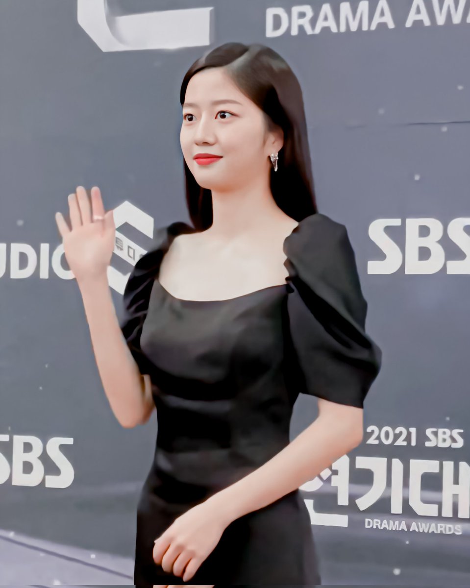 🖤😍
#KimHyeonsoo #김현수 #SBSDramaAwards2021 #SBSDramaAwards