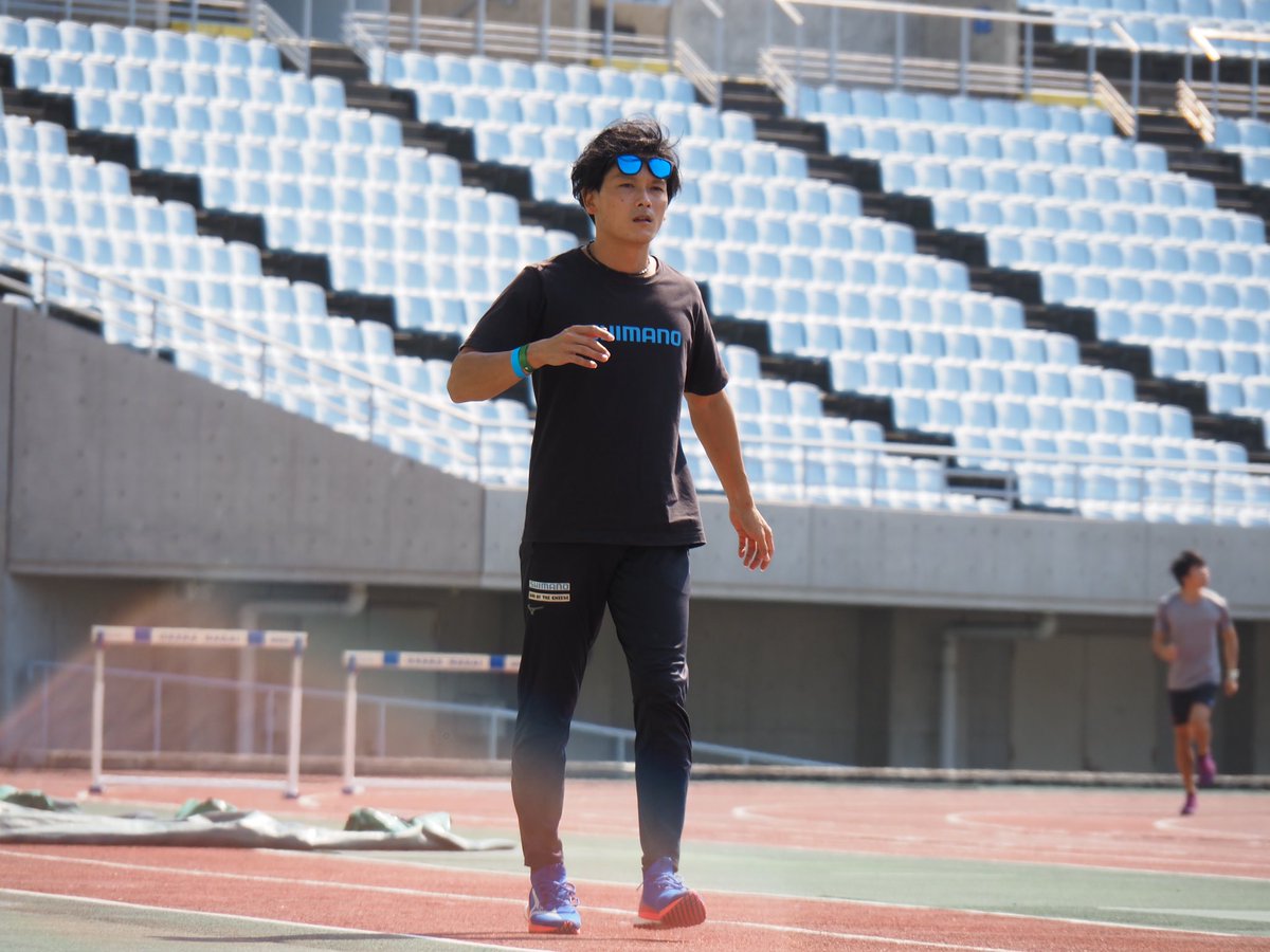daaakuro's tweet photo. 学生の頃に憧れた舞台は挑戦すら出来ず呆気なく過ぎ去り、身体も気持ちもしんどい事ばかりでしたが、あとほんの少しだけやり切れて楽しかったと終えられる様に頑張ります。自分に期待し続ける気持ちだけは忘れない一年にしますので暖かく見守ってくれたら嬉しいです。来年も宜しくお願い致します。 https://t.co/vSG0iA7d3s