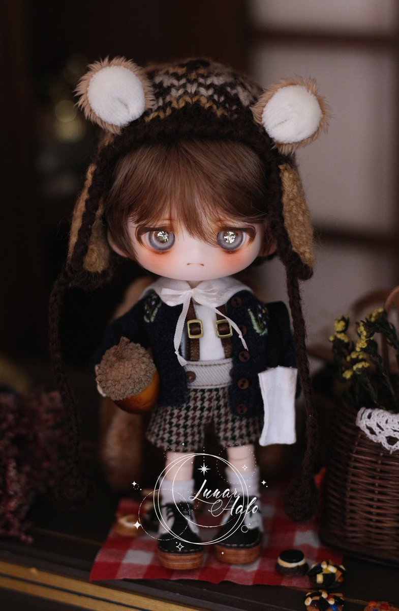 Lunar_Halo tweet media