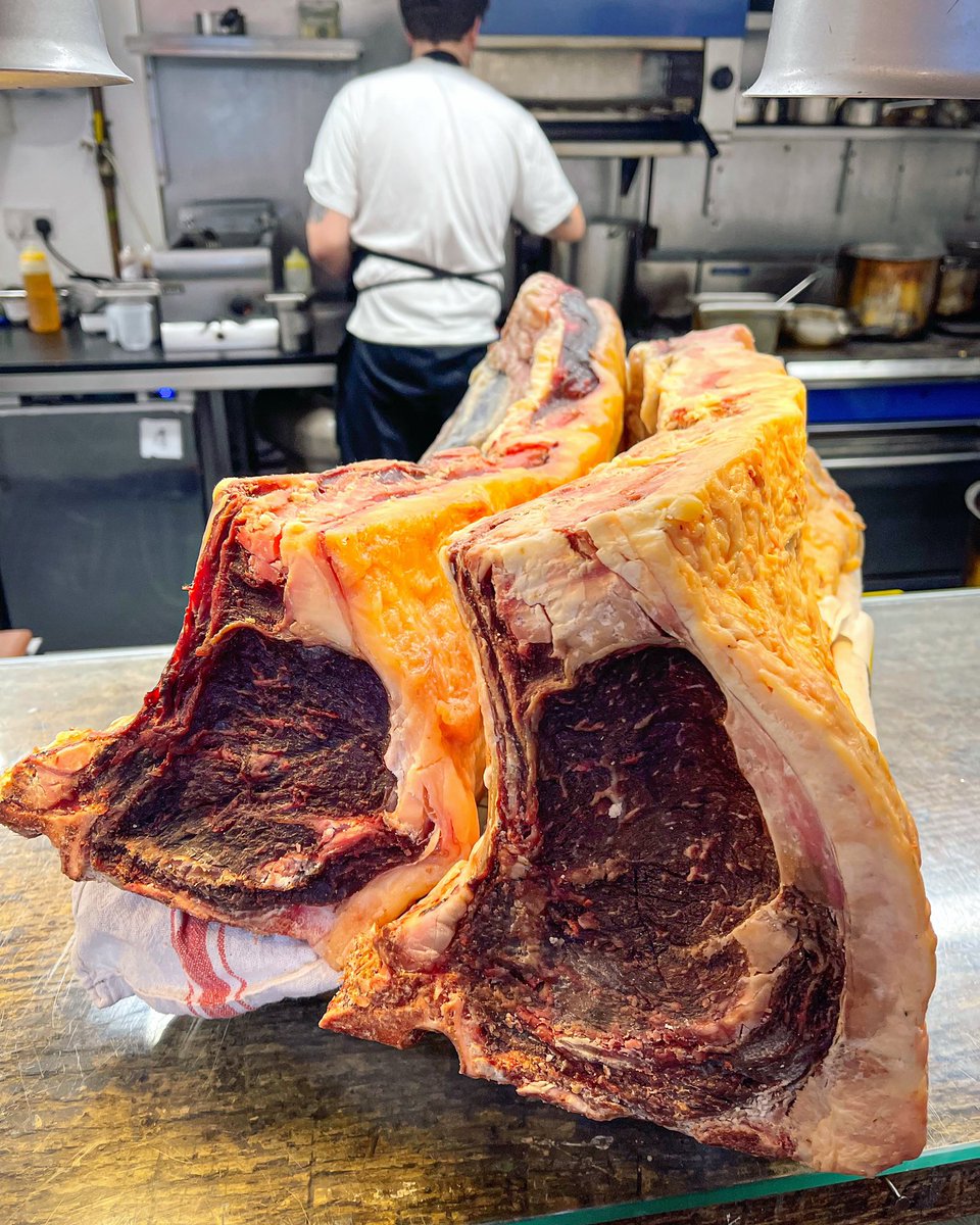 hispibistro's tweet photo. Beautifully aged sirloins from @AubreyAllen https://t.co/QHqRiDu3V9