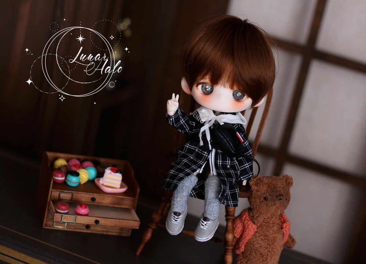 Lunar_Halo tweet media