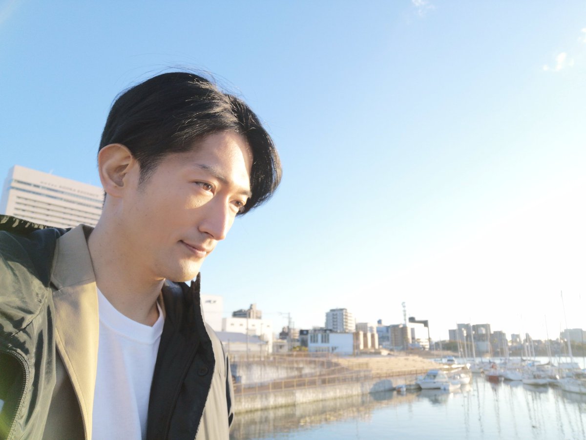 kyouhei0608's tweet photo. みんなのおかげで素晴らしい2021年を過ごせました。
2022年はより良い年にしましょうね🎍
Thanks to everyone it was a wonderful 2021.
2022 will be a better year🎍 https://t.co/ibYCdE5ktK