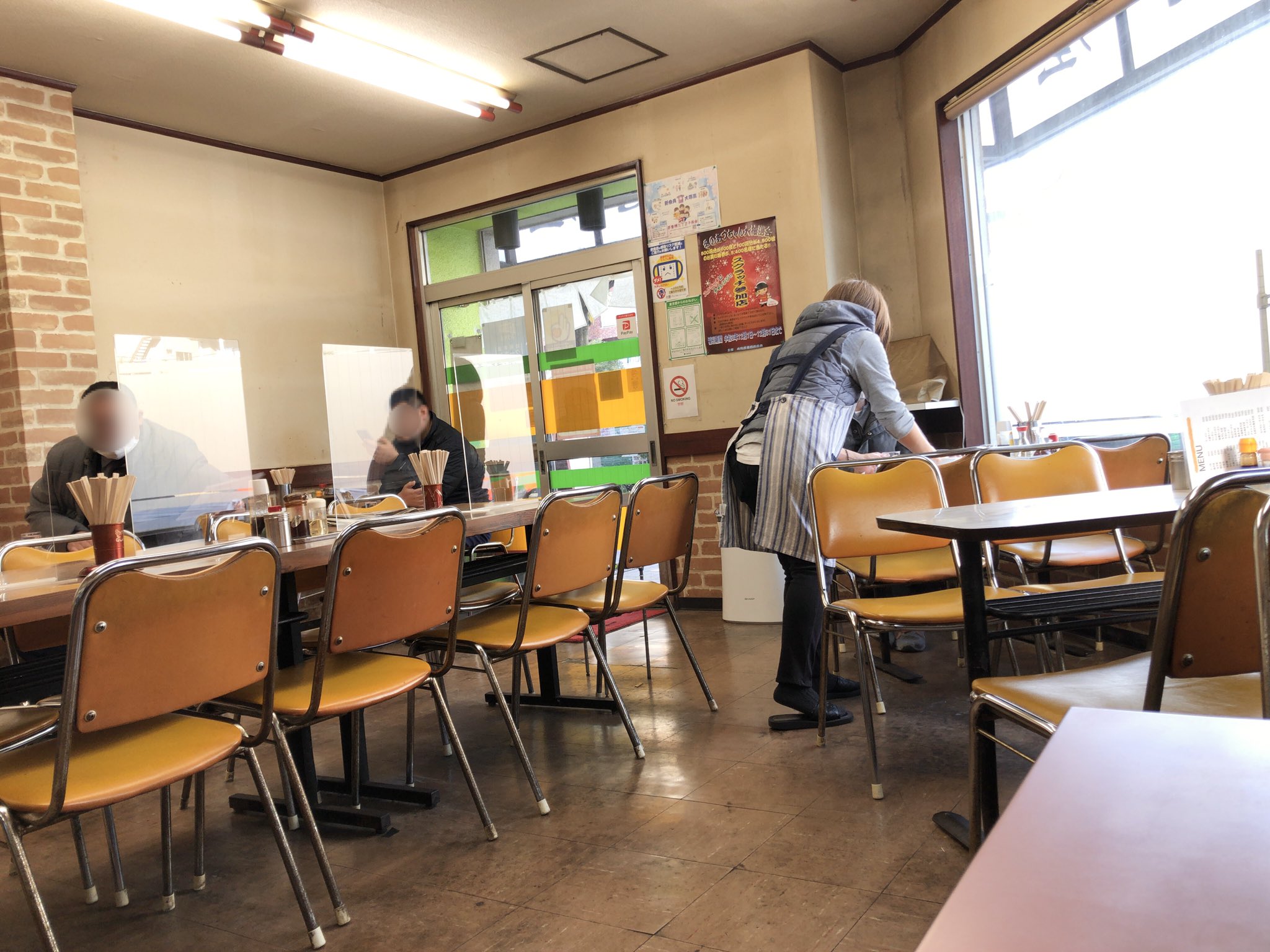 孤独のグルメ情報 非公式アカウント 下総屋 しもうさや は スカイツリーから約5分の食堂です なんと創業92年で でっかい豚肉が4枚も並んだ 生姜焼定食 はこの迫力で650円 新年は1月4日からですよ ちなみに両国の方は 下総屋 しもふさや