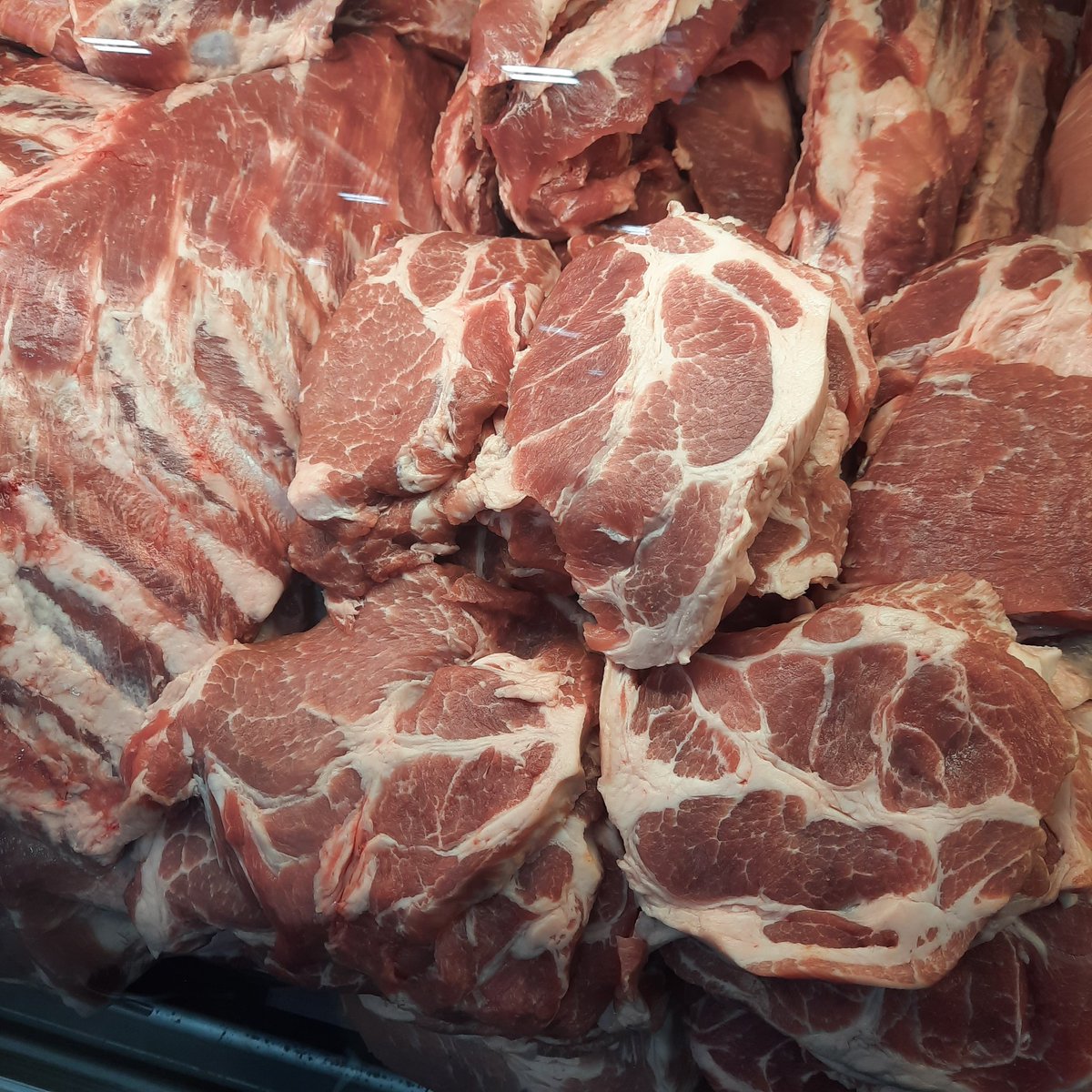herveysanders's tweet photo. Salí a Cazar para cenar en la #añoviejo https://t.co/c44Avgz3Js