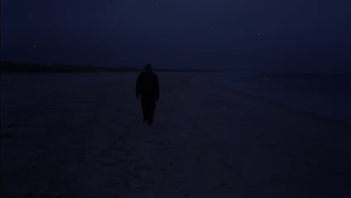 Getting too scared at the beginning of Coldplay - Yellow and turning it off