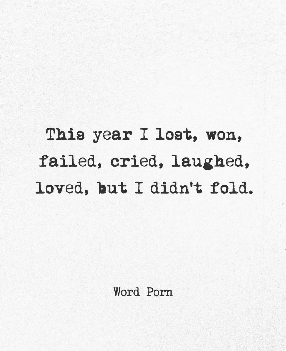 Pari602's tweet photo. 2021 in a nutshell…I’m hoping that 2022 is so much better and that I get to experience some amazing moments with the people I love & cherish 💕💫
#nye #byebye2021 #2021wastough #hopingforbetterdays #keepmovingforward #keepsmiling https://t.co/63Ambm4YRL