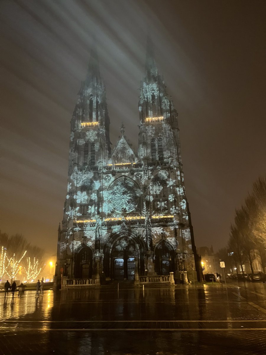 KristianVdC's tweet photo. Ostend by night!
Lights, lights, lights!

#ostend #oostende #oostendestadaanzee #visitoostende #cool #christmas #lights #beautiful #welldone #church #snow #projection #different #top #walk #rain #dayoff #homeawayfromhome #beach #sea #reat #lighting #lightpainting #lights https://t.co/StBgT4nD4t