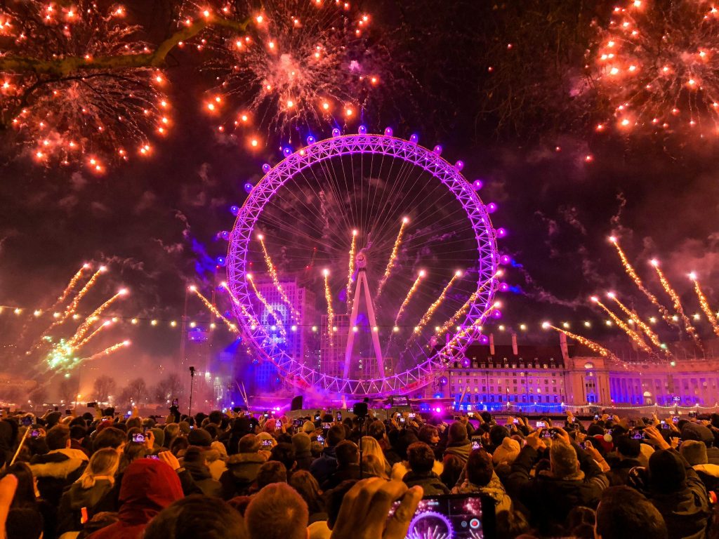 JourneyHeroApp's tweet photo. One journey ends and another begins.🥂
Explore our top five most exciting places to celebrate the year past and the fresh start and possibility of what lies ahead in our latest #blog!🎆

Read here:
https://t.co/b5knigH8Sj

#newyear #newyeareve #newyear2022 #newyearparty #partyhub https://t.co/Xd39hl2v7F