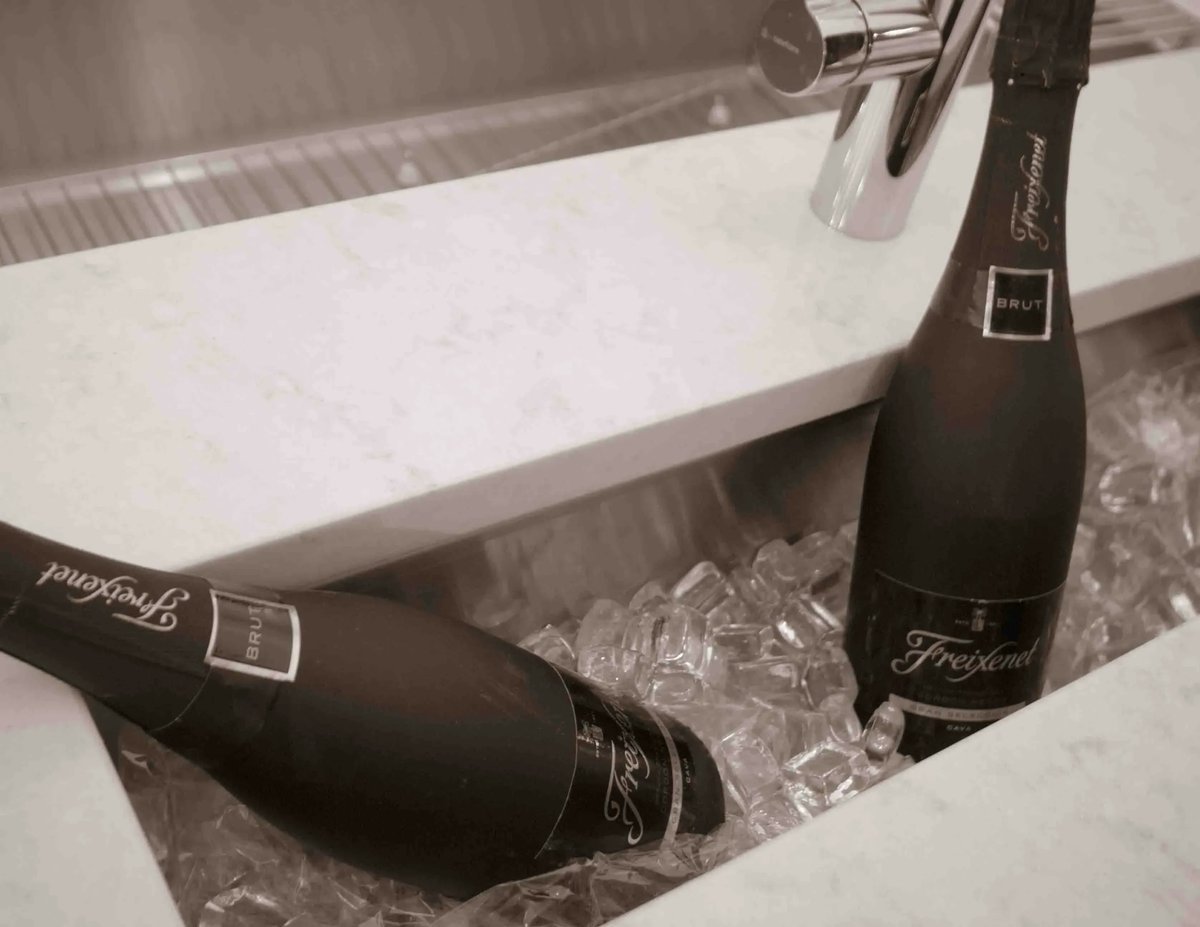 Ruach Kitchens tweet media