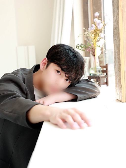 2021年は皆さまありがとうございました！！
最高に楽しい一年でした！
最近は時間がなくてあまり出勤できていないことが多いですが、2022年もエレンをよろしくお願いします！！皆さまと会えることを楽しみにしております☺️